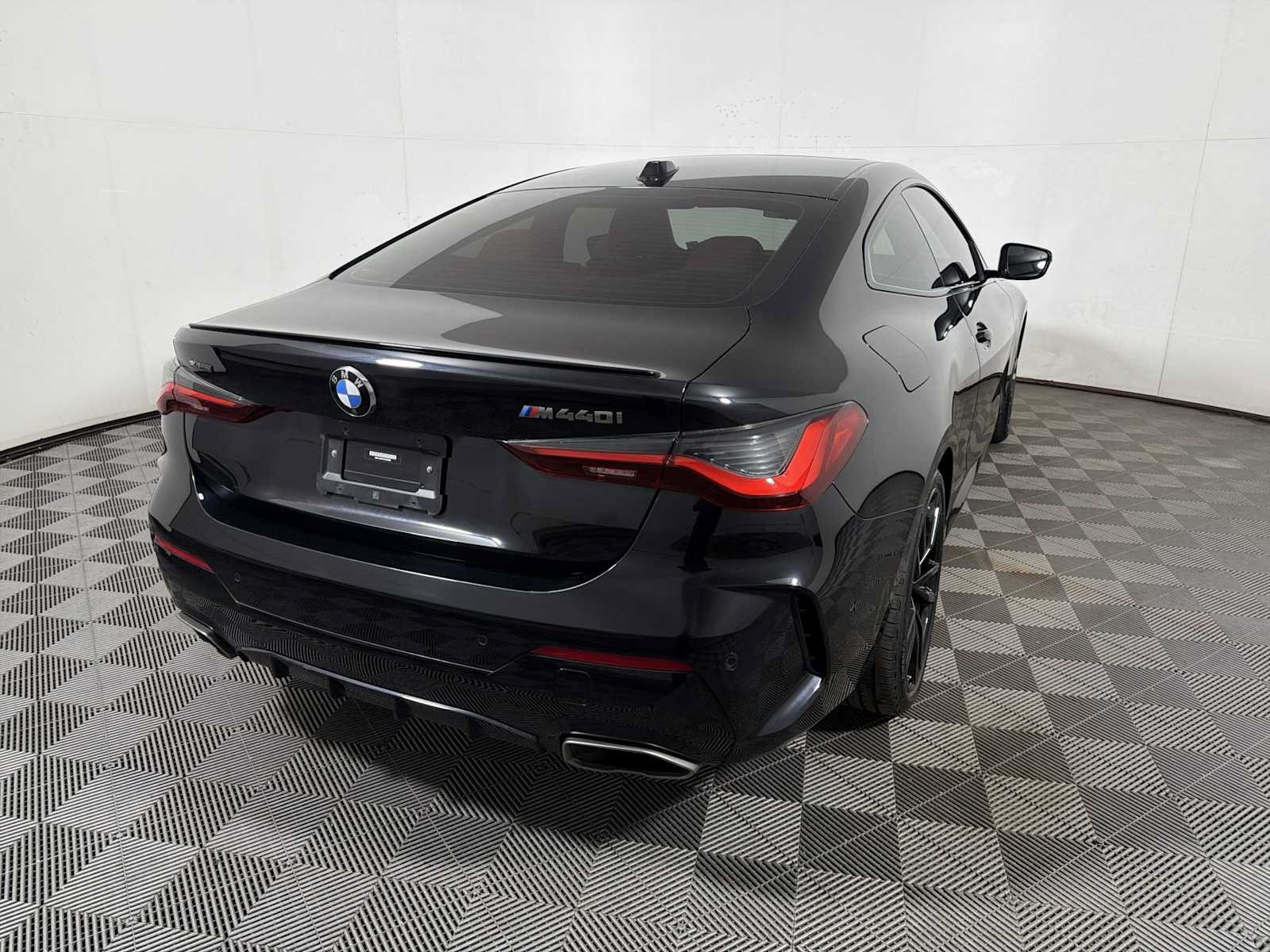 Used 2024 BMW 440i xDrive Coupe w/ Premium Package AWD/4WD image 6