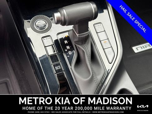 Used 2025 Kia Niro EX Touring FWD image 24