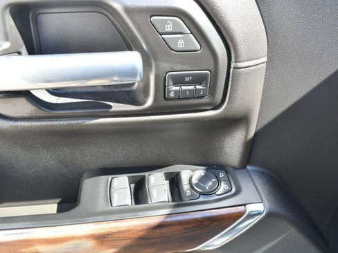 Used 2021 GMC Sierra 1500 SLT w/ X31 Off-Road Package image 15