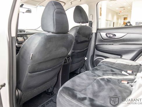 Used 2016 Nissan Rogue S image 28