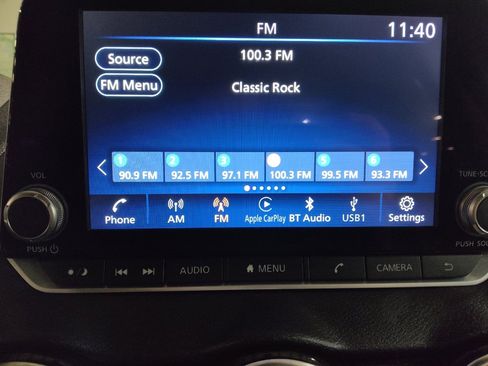 Used 2025 Nissan Sentra SV image 25