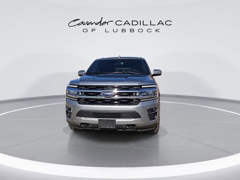 Used 2022 Ford Expedition Limited image 3