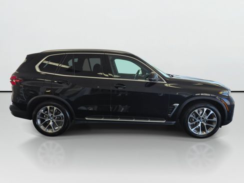 Used 2026 BMW X5 xDrive40i AWD/4WD image 2