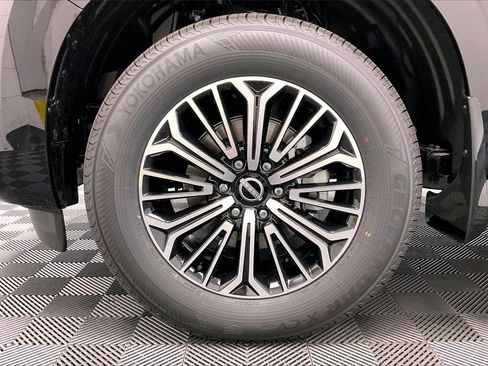 New 2026 Nissan Armada SL image 12