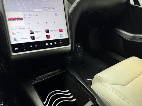 Used 2018 Tesla Model S 75D image 24