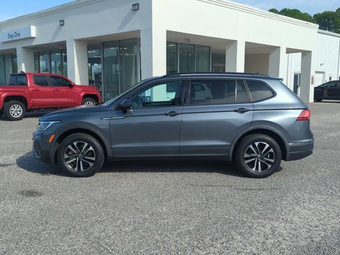 Certified 2022 Volkswagen Tiguan S FWD image 4