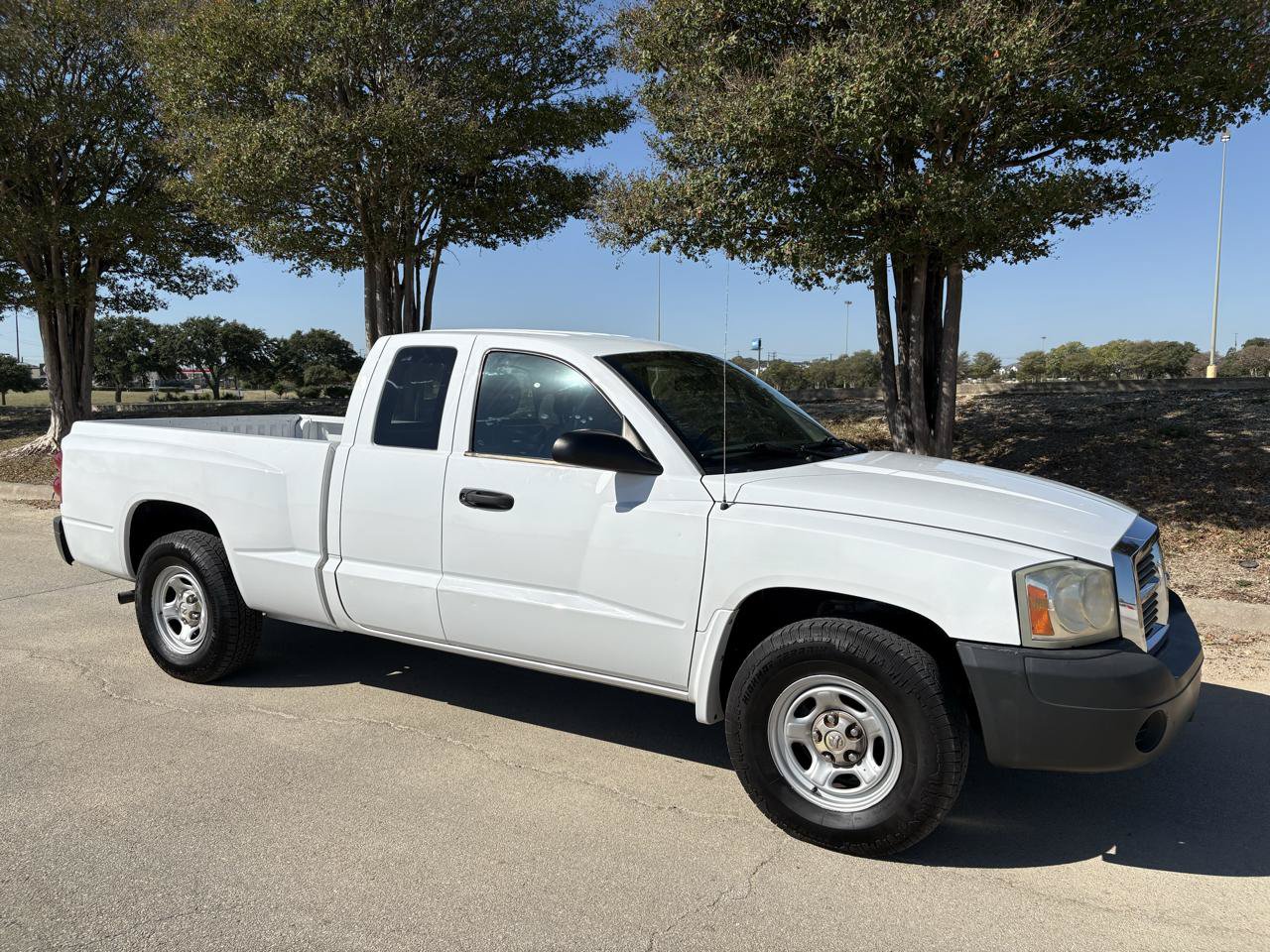 Used 2006 Dodge Dakota ST w/ Trailer Tow Group RWD image 55