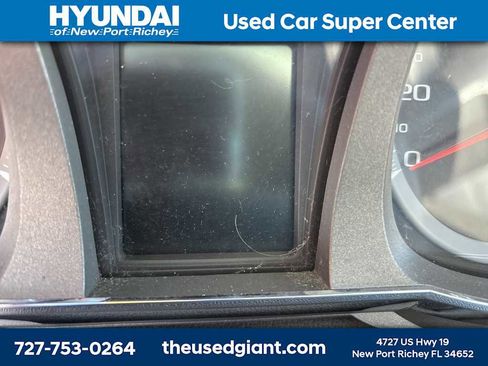 Used 2011 GMC Terrain SLT image 13