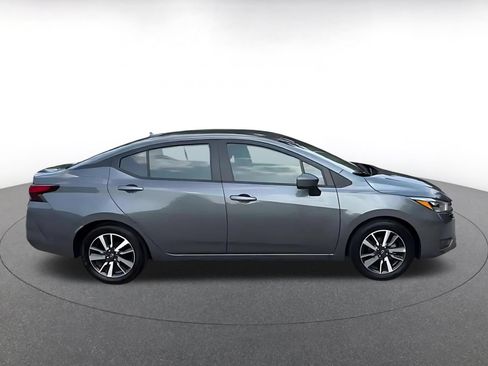 Used 2025 Nissan Versa SV FWD image 16