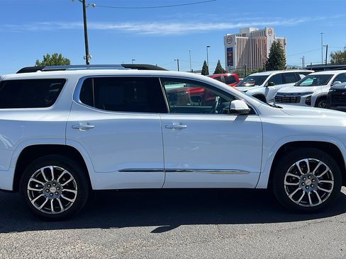 Certified 2023 GMC Acadia Denali AWD/4WD image 4