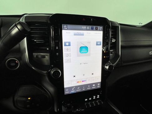 Used 2025 RAM 2500 Laramie image 18