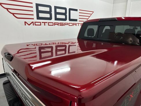 Used 2018 Ford F150 King Ranch w/ Equipment Group 601A Luxury AWD/4WD image 12