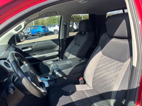 Used 2020 Toyota Tundra SR5 w/ SR5 Upgrade Package image 11