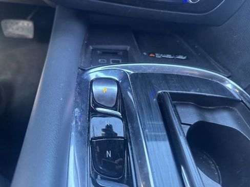 Used 2023 Buick Enclave Essence w/ Sport Touring Edition image 18