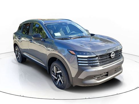 New 2026 Nissan Kicks SV image 1
