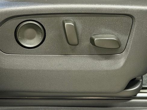 Certified 2025 GMC Sierra 1500 AT4 w/ AT4 Premium Package image 40