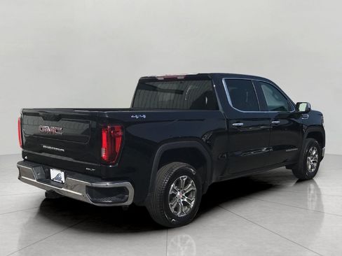 Used 2026 GMC Sierra 1500 SLT AWD/4WD image 19
