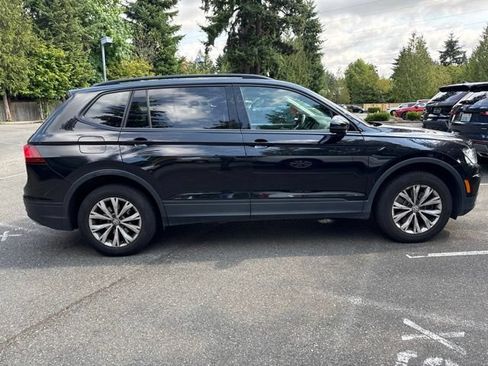 Used 2018 Volkswagen Tiguan S w/ 3rd Row Seat Package AWD/4WD image 6