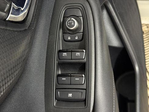 Used 2024 Subaru Legacy Premium AWD/4WD image 31