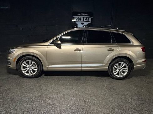 Used 2018 Audi Q7 3.0T Premium Plus w/ Premium Plus Package AWD/4WD image 3