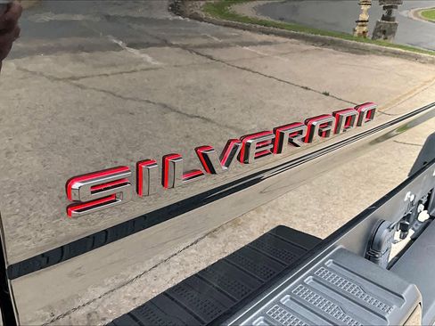 Used 2023 Chevrolet Silverado 1500 RST w/ Redline Edition AWD/4WD image 31