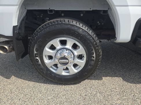 Certified 2024 Ford F250 XLT AWD/4WD image 2