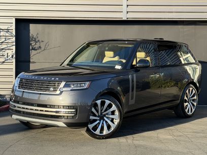 New 2026 Land Rover Range Rover Long Wheelbase SE