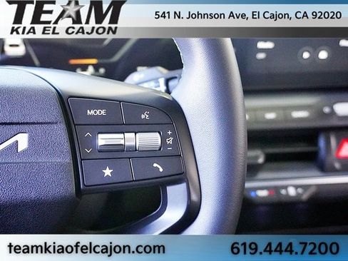 Certified 2025 Kia K4 EX image 34