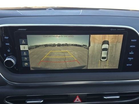 Used 2021 Hyundai Sonata Limited w/ Preferred Accessory Package image 32