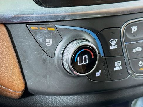 Used 2019 Chevrolet Traverse High Country AWD/4WD image 21