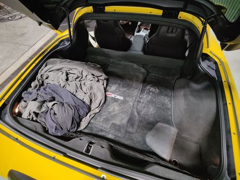 Used 2006 Chevrolet Corvette Z06 w/ Preferred Equipment Group image 11