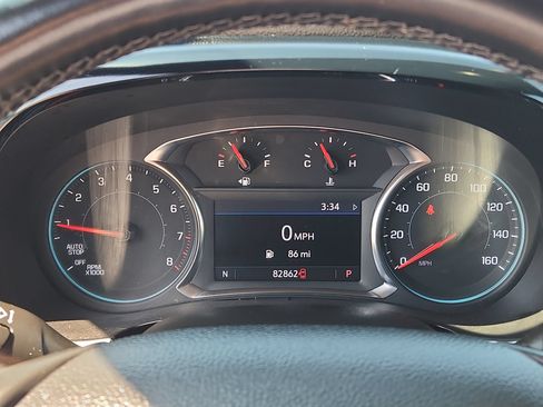 Used 2023 Chevrolet Traverse LT AWD/4WD image 10