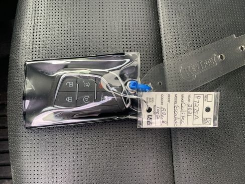 Used 2021 Cadillac Escalade Premium Luxury w/ Driver Assist Tech Package image 37