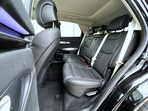 Used 2026 Genesis Electrified GV70 image 19