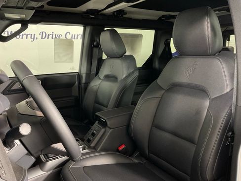 New 2026 Ford Bronco Big Bend w/ Black Diamond Package AWD/4WD image 14