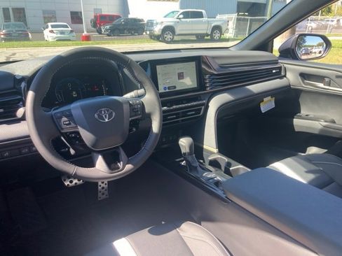 New 2025 Toyota Camry SE image 11