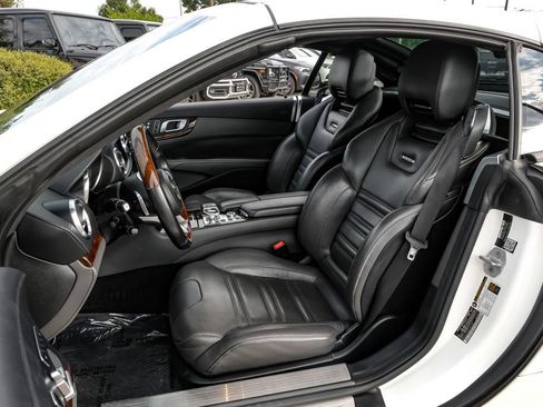 Used 2018 Mercedes-Benz SL 63 AMG image 26