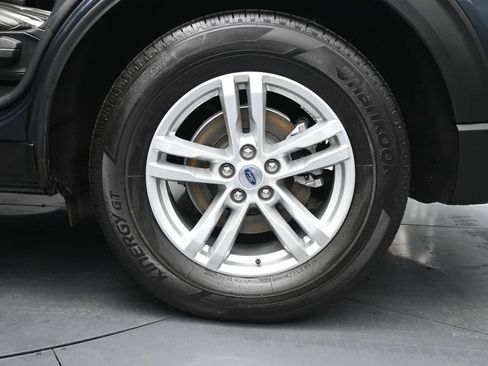 Used 2023 Ford Explorer XLT RWD image 22