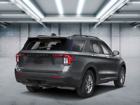New 2026 Ford Explorer Active image 2