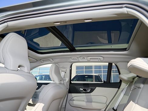 New 2026 Volvo V60 B5 Cross Country Plus w/ Climate Package image 20