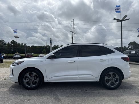 Used 2023 Ford Escape ST-Line w/ Tech Pack #1 FWD image 8