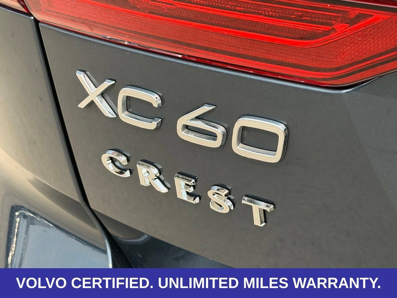 Certified 2024 Volvo XC60 B5 Core w/ Protection Package Premier AWD/4WD image 12