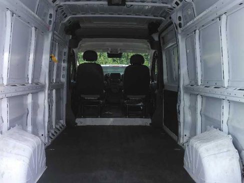 Used 2025 RAM ProMaster 2500 w/ Convenience Group FWD image 16