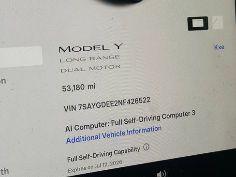 Used 2022 Tesla Model Y Long Range AWD/4WD image 20