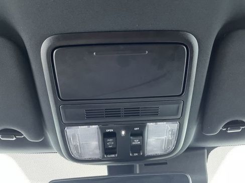 Used 2025 Honda Passport EX-L image 24