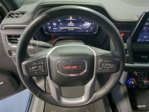 Used 2023 GMC Yukon SLT w/ SLT Premium Package AWD/4WD image 22