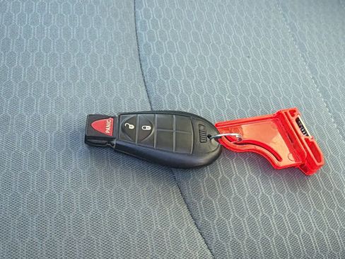 Used 2018 RAM 2500 Tradesman w/ Chrome Appearance Group image 20