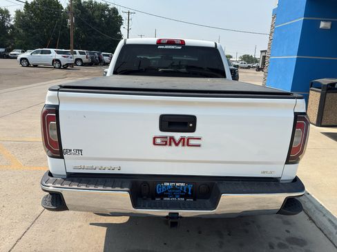 Used 2018 GMC Sierra 1500 SLT AWD/4WD image 6