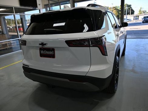 New 2026 Chevrolet Equinox LT w/ Convenience Package II image 5