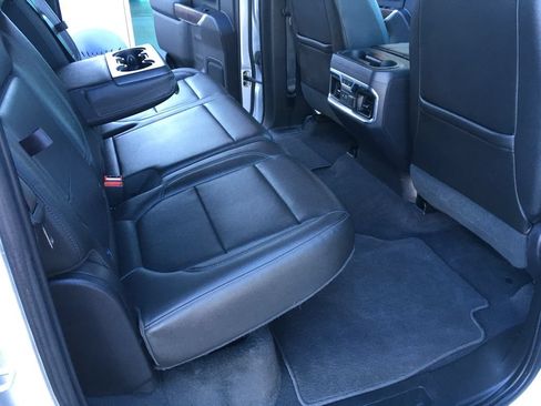 Used 2020 GMC Sierra 1500 SLT w/ SLT Premium Plus Package AWD/4WD image 31